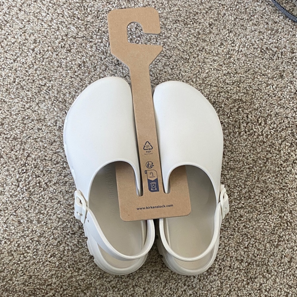 NWT Birkenstock Eggshell EVA Clogs 36